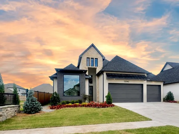 12042 S Vandalia Ave E, Tulsa, OK 74137