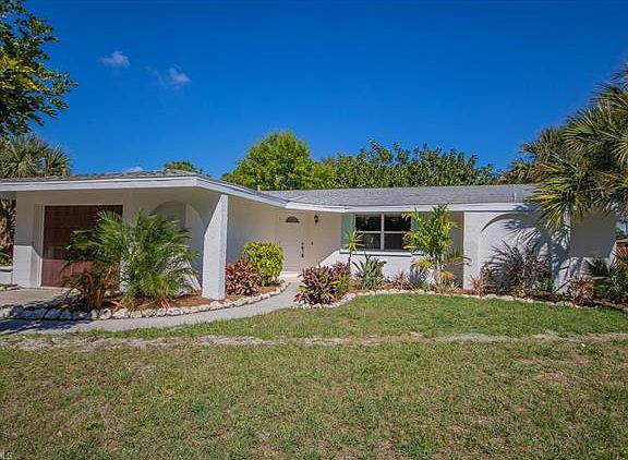 3rd image of 4528 San Antonio Ln