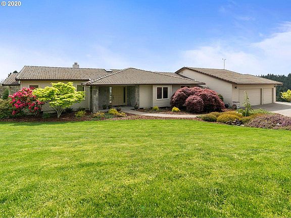 2nd image of 14155 SW Elsinore Ln