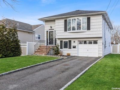 79 Shore Road, Amityville, NY, 11701