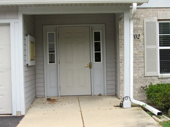 1202 N Red Oak Cir Unit 2, Round Lake Beach, IL 60073