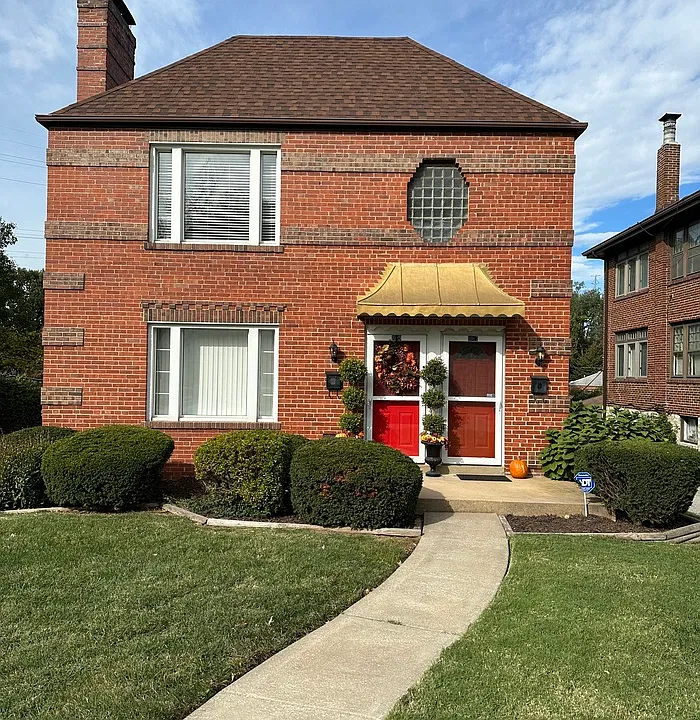 1087 Terrace Dr