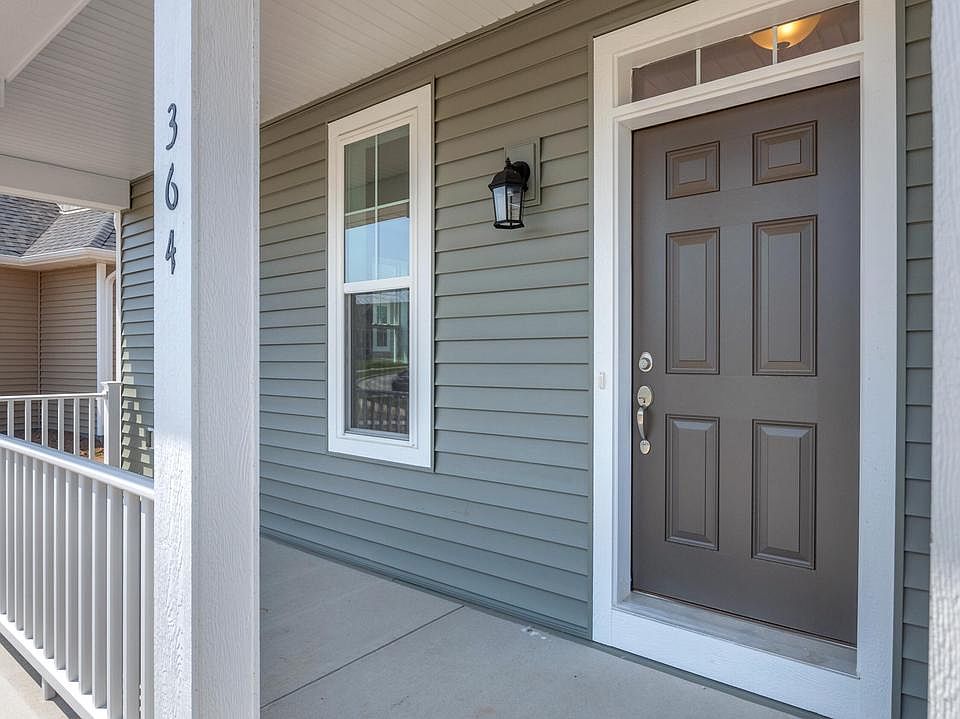 1st image of 364 Willow DRIVE