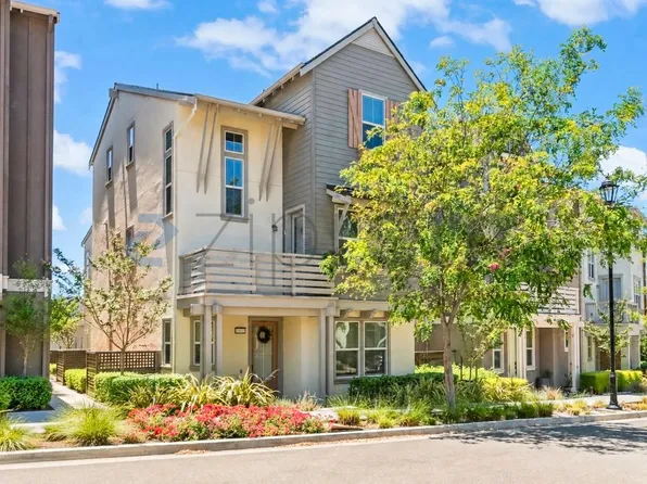 2109 Donnells Ln, Dublin, CA 94568