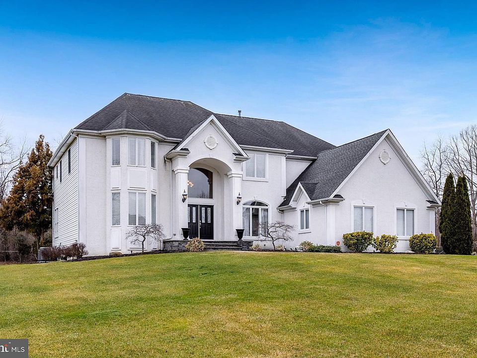 1st image of 107 Preakness Dr