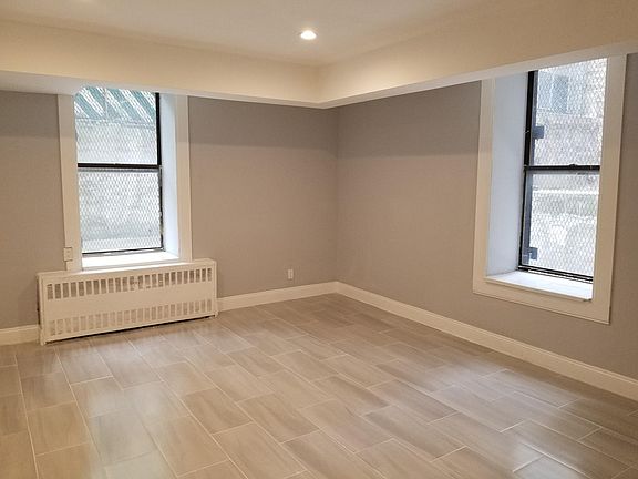3rd image of 932 Bronx Park S #B