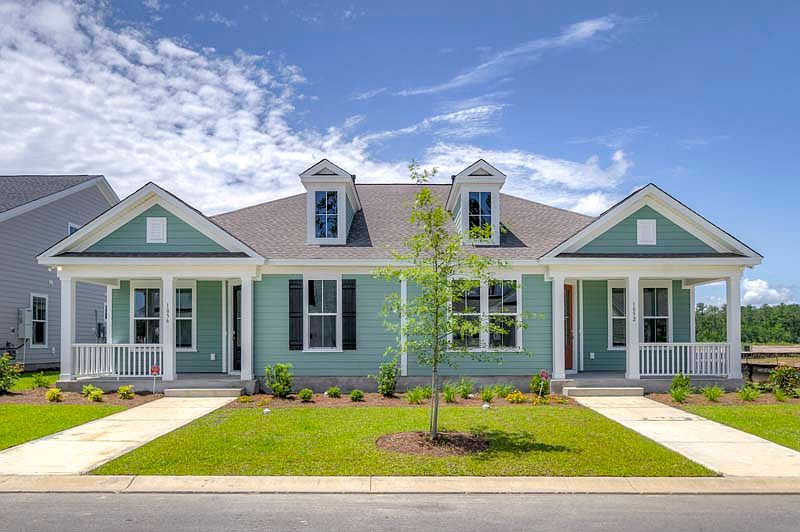 1056 Longwood Bluffs Circle