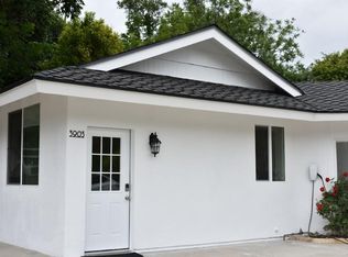 3903 Woodcliff Rd, Sherman Oaks, CA 91403