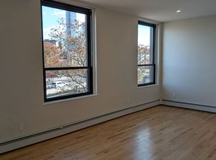 60 Charlesgate W APT 4A, Boston, MA 02215