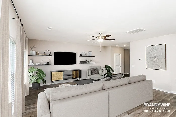 559 Glenmanor Dr — Photo 4