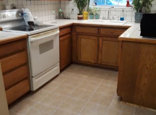 824 Red Oak Ct, Azle, TX 76020