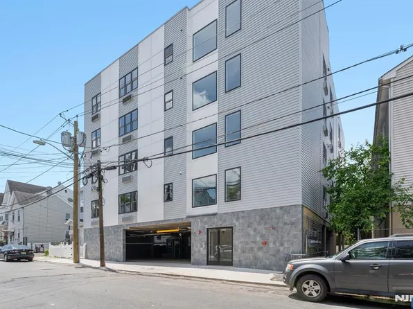 60-62 Plum St, Paterson, NJ 07503