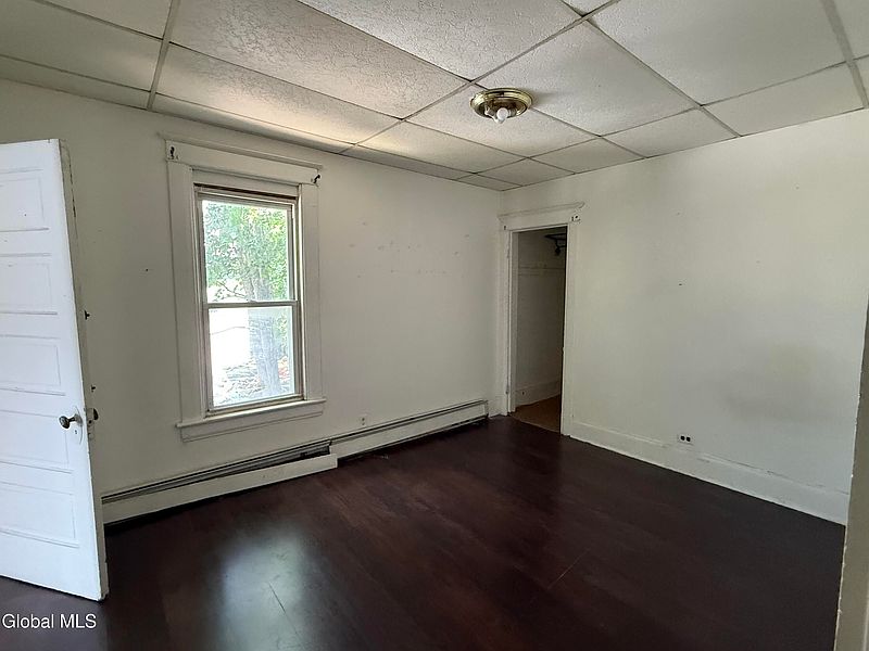 3rd image of 318 E Main Street