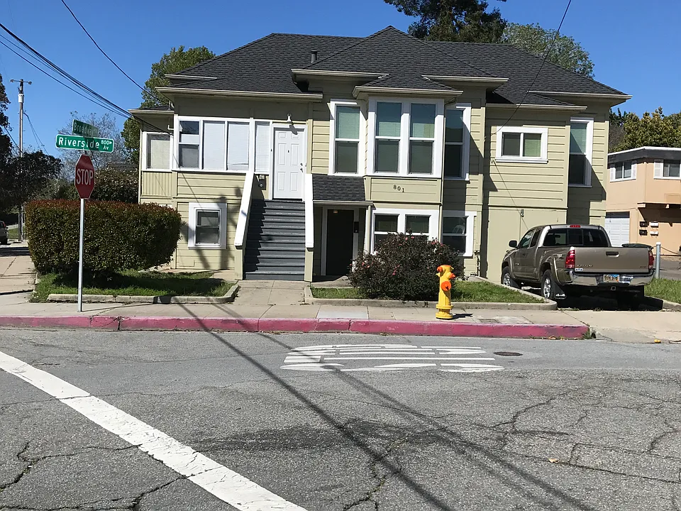 801 Riverside Ave #D