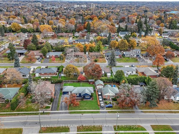 773 Somerville St, Oshawa, ON L1G 4J4