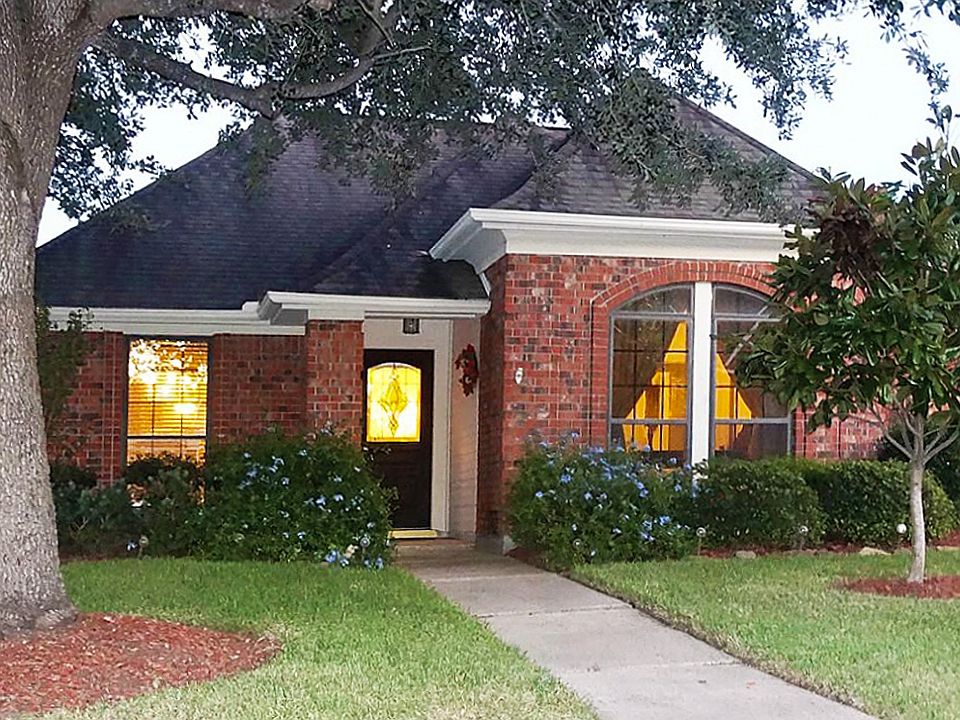 1st image of 4611 Sawmill Ln