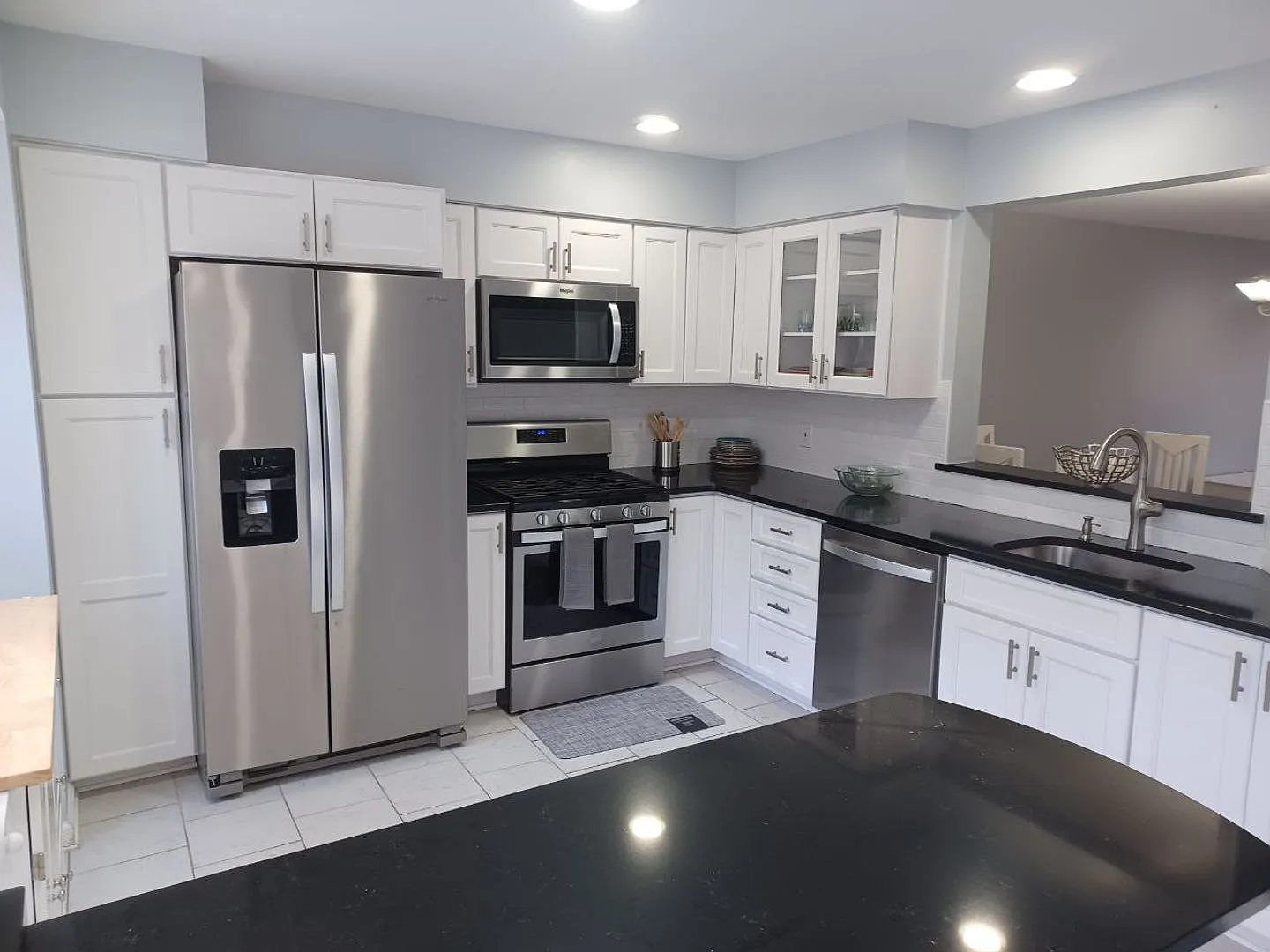 3 bed, 2.5 bath, $2,850 — Photo 4