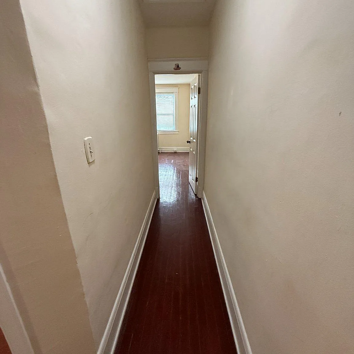 3 bed, 1.5 bath, 1134 sqft, $1,700 — Photo 4