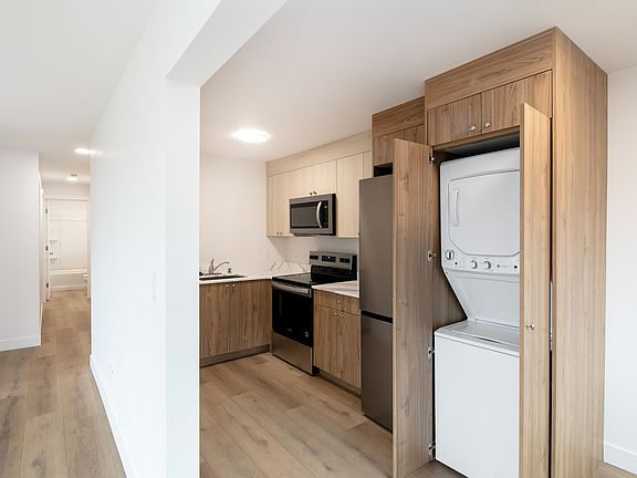 5th image of 1101 Queen Anne Ave N APT 302