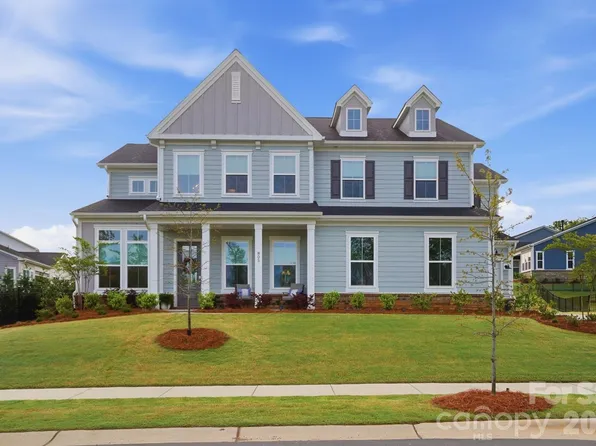 805 Lakeforest Dr, Belmont, NC 28012