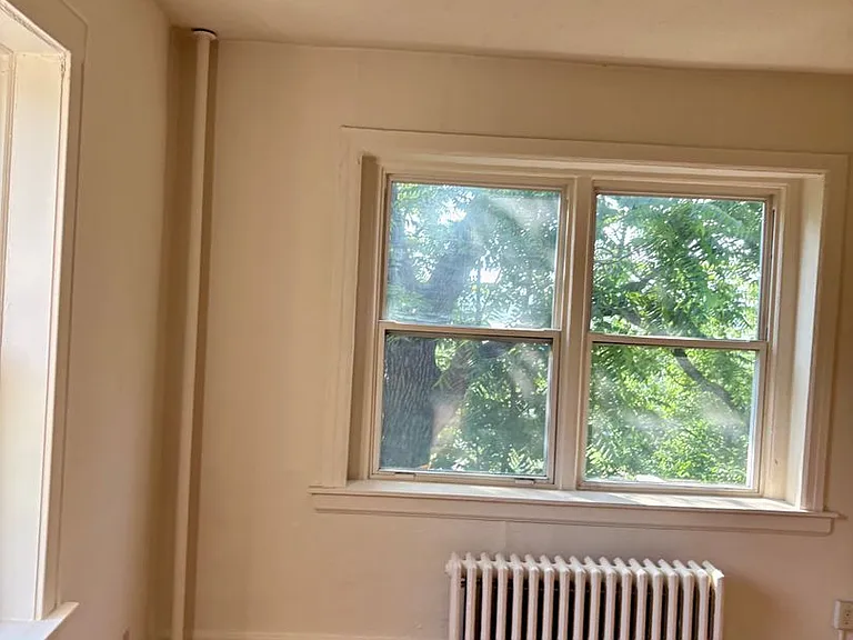 10 Hasbrouck Ave — Photo 5