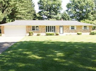 1011 Buena Vista St NE, Canton, OH 44714