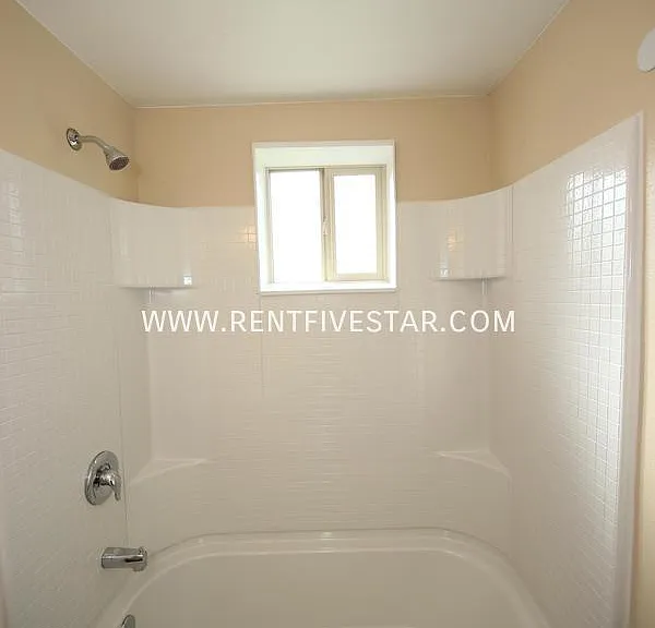1011 Deon Dr #17 — Photo 8