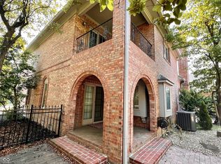 1814 Inisheer Ct, Indianapolis, IN 46217