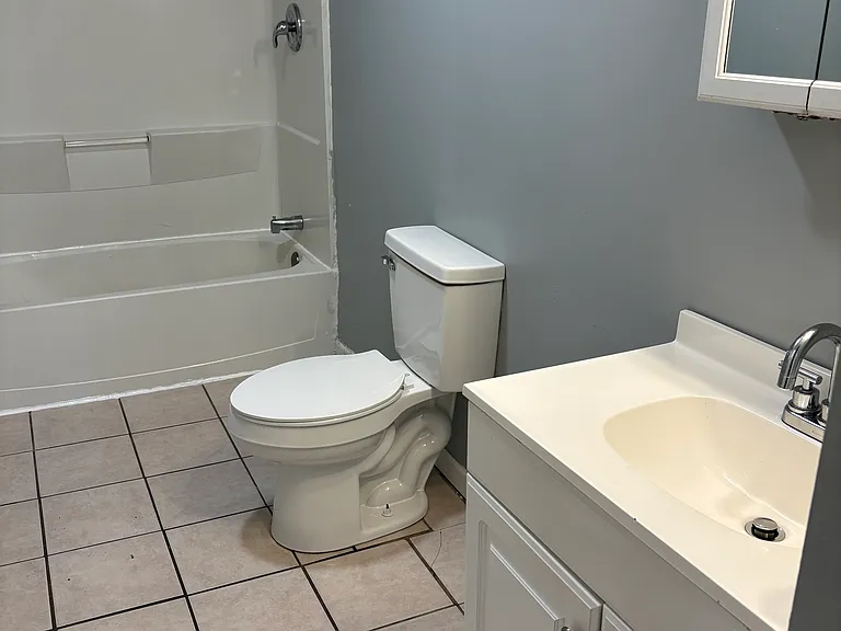 524 Elm St #2 — Photo 9