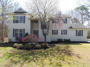 4 Hannah Lee Rd, Barnegat, NJ 08005