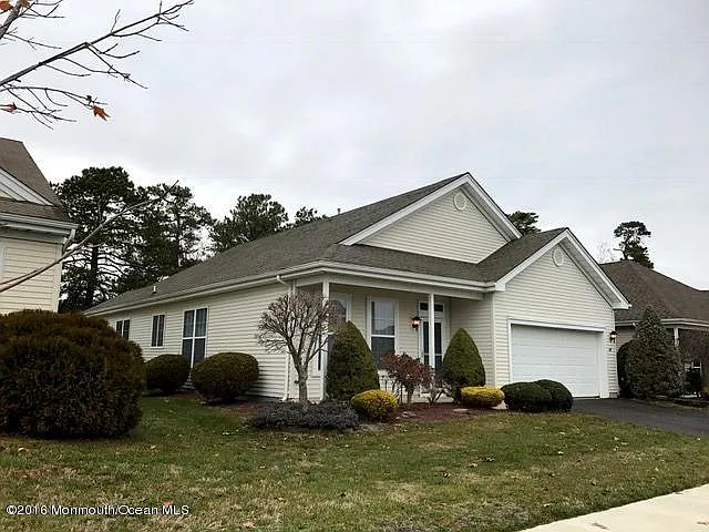 19 Durham Ave photo 1