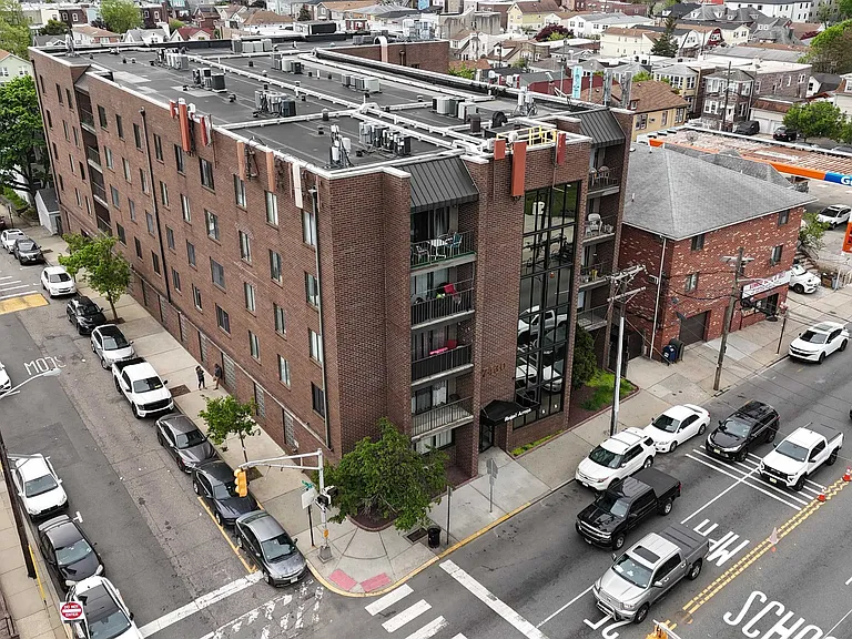 7430 John F Kennedy Blvd — Photo 1