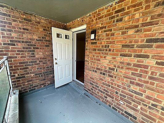 5th image of 17860 Wexford Ter APT 2E