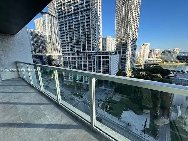500 Brickell Ave #1502 — Photo 10