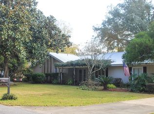 540 Marsh Cir, Saint Simons Island, GA 31522