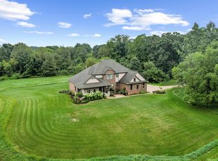 575 E Maple Rd, Milford, MI 48381