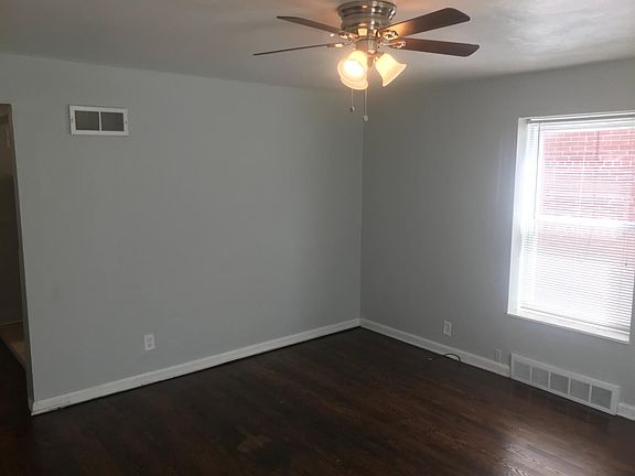 3rd image of 6967 Chippewa St APT 1E