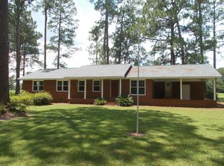 194 Barrington Rd, Douglas, GA 31535
