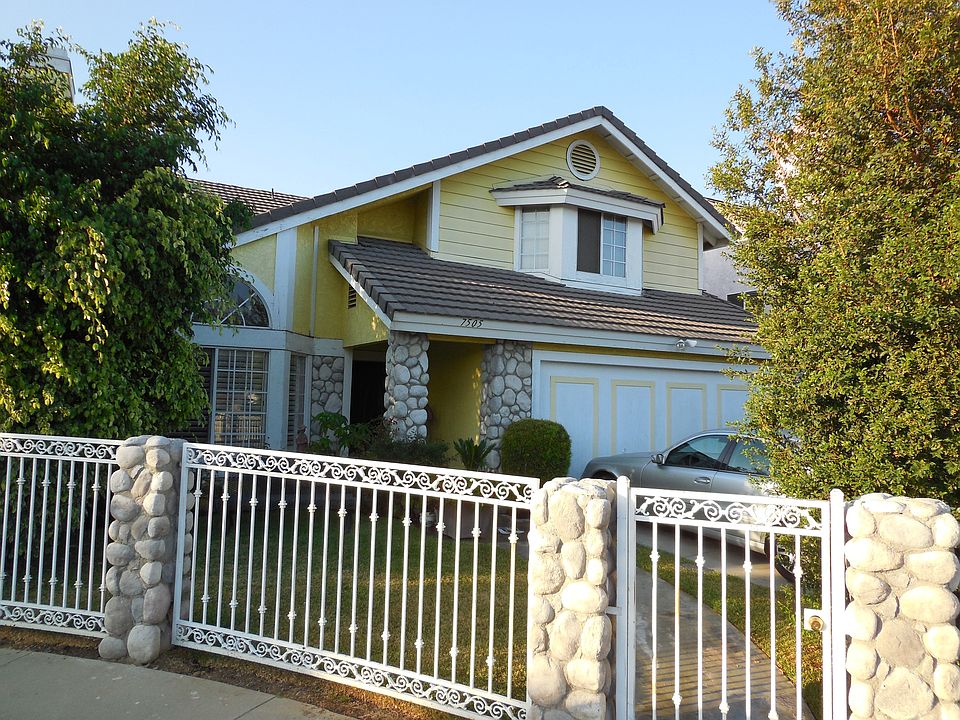 1st image of 7505 Melrose Ave