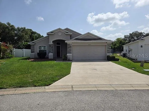 2235 Lakeridge Dr