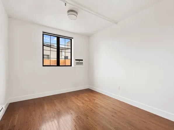 241 Bedford Avenue image 4 of 6