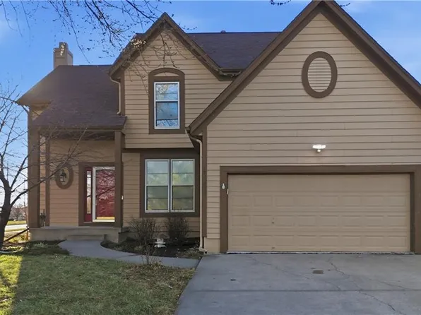 13236 Carter St, Overland Park, KS 66213