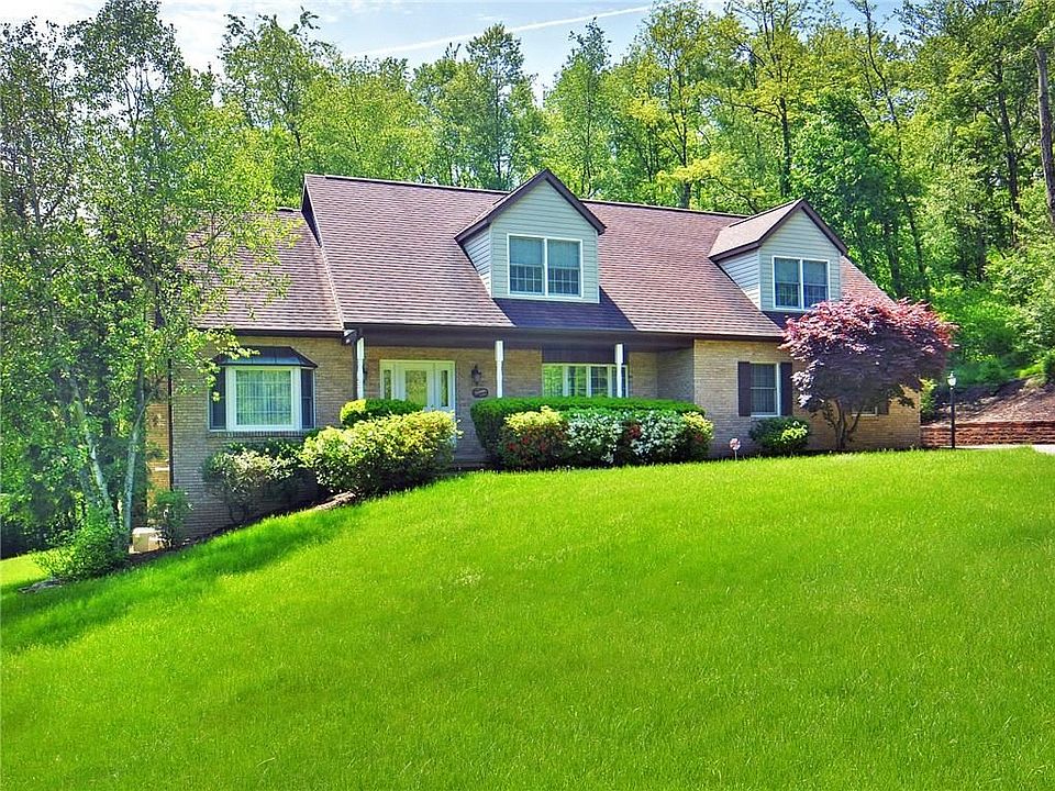 1st image of 60 Country Dr