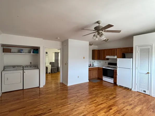 1 bed, 1.0 bath, $900, 412 Oak Ave #2, Waynesboro, VA 22980