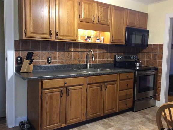 3rd image of 82 Orlando Ave