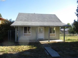 248 E 3rd Ave, Sutherlin, OR 97479