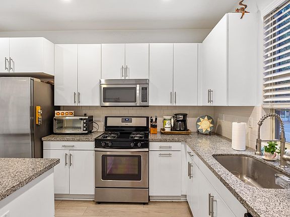 5th image of 401 San Francisco Ct