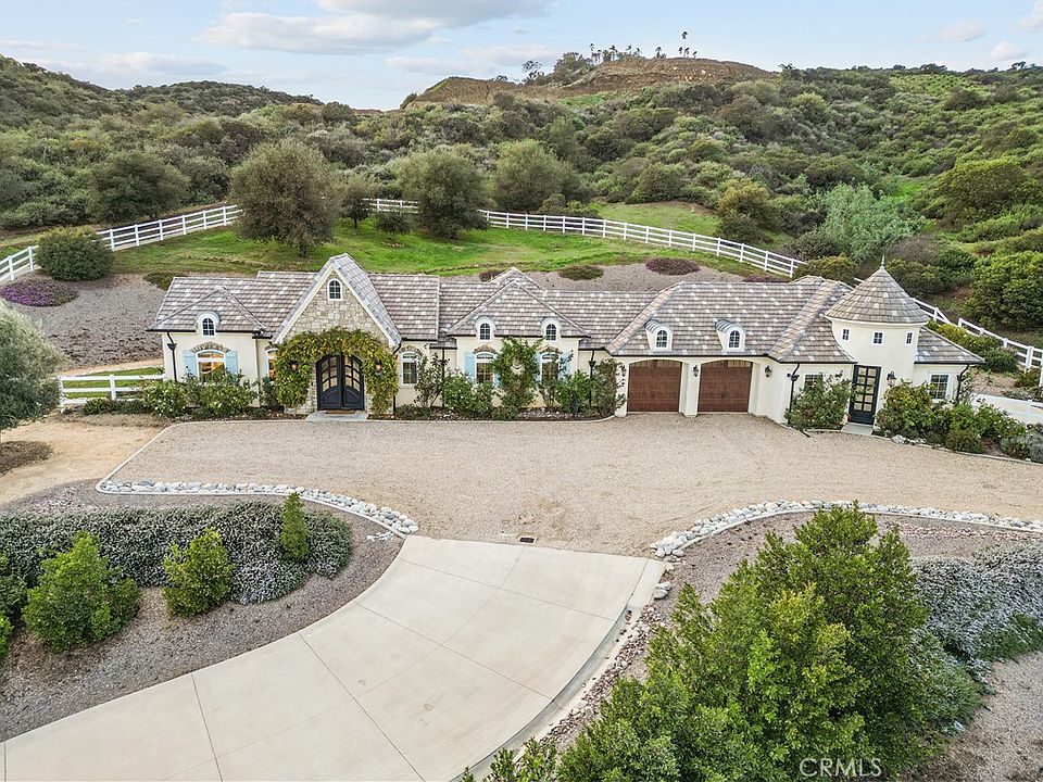 1st image of 39851 Paseo Chaparro