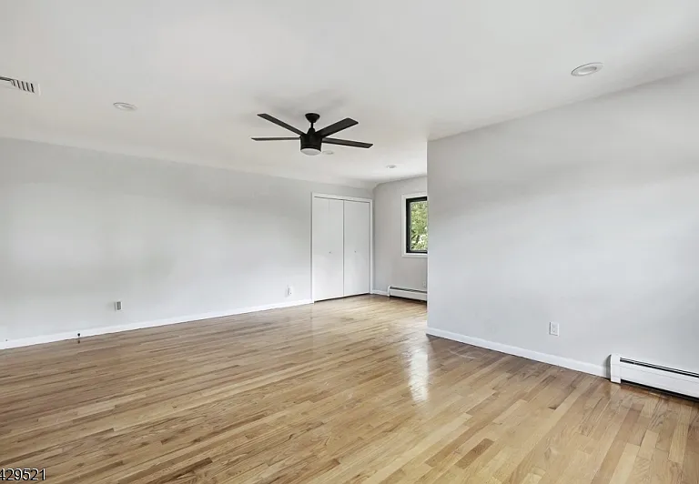 136 Carlough Rd — Photo 17