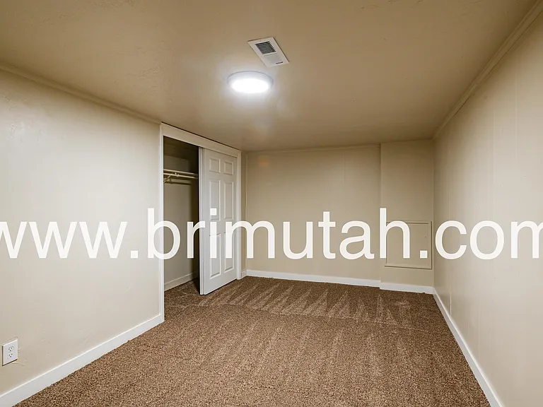 2393 E 3000 S — Photo 7